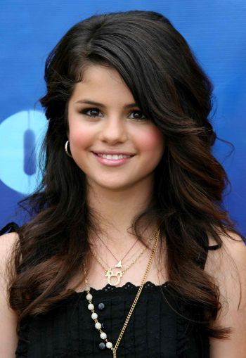 selena gomez punched in the face by a fan. fan of mine or whomEVER#39;S,